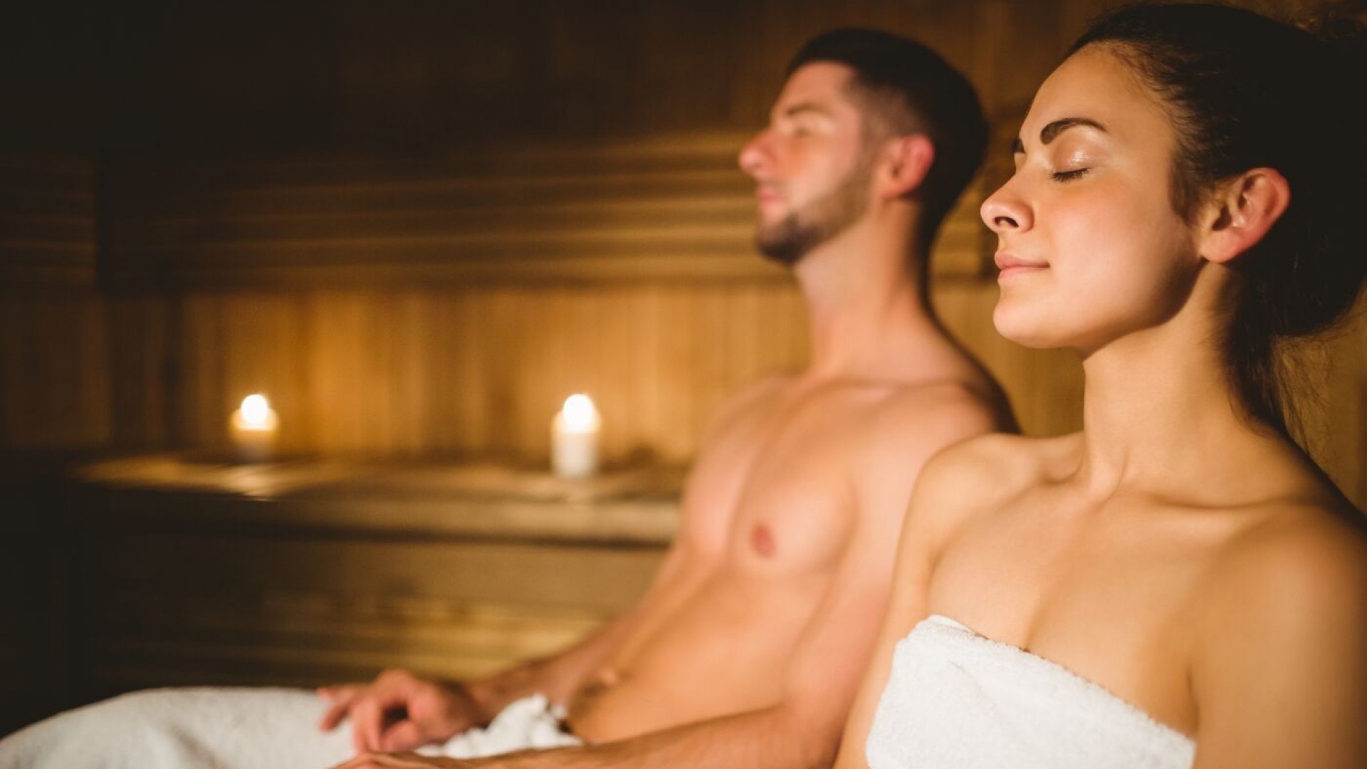Paar in Sauna