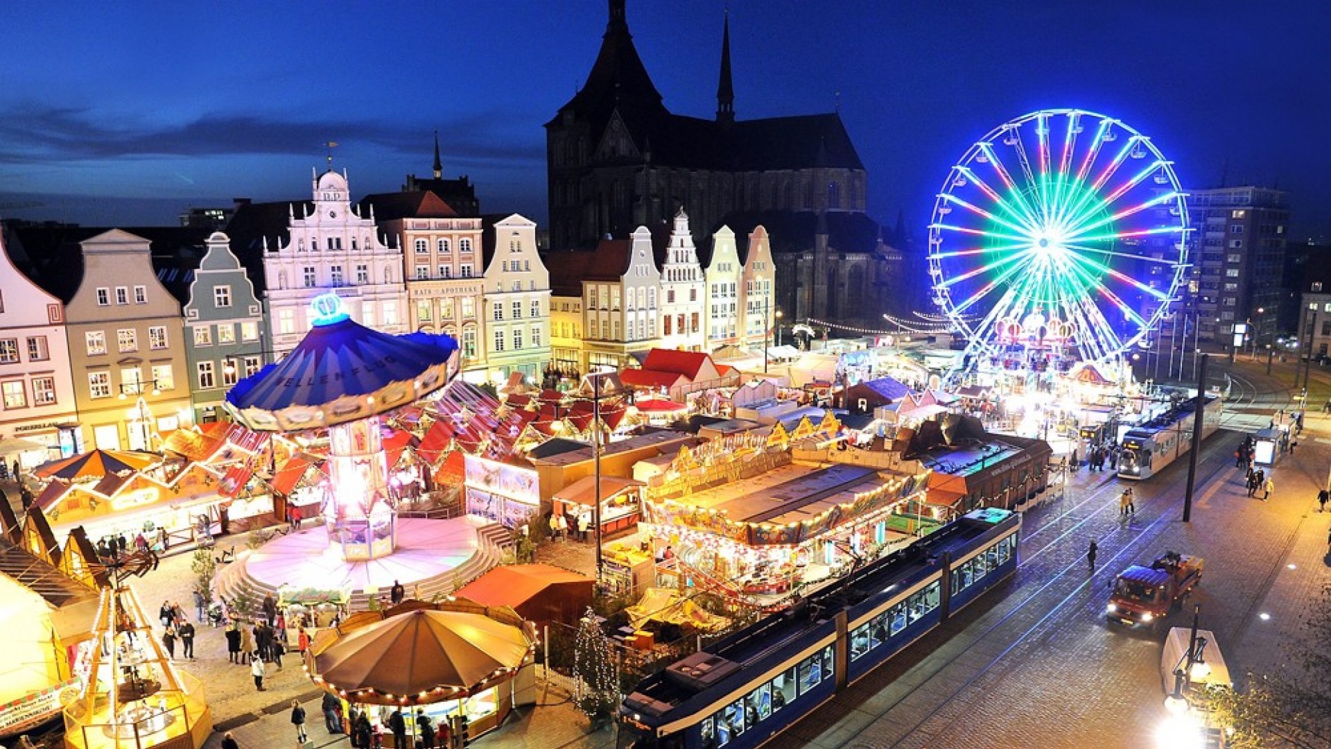 Rostocker Weihnachtsmarkt - der Größte im Norden